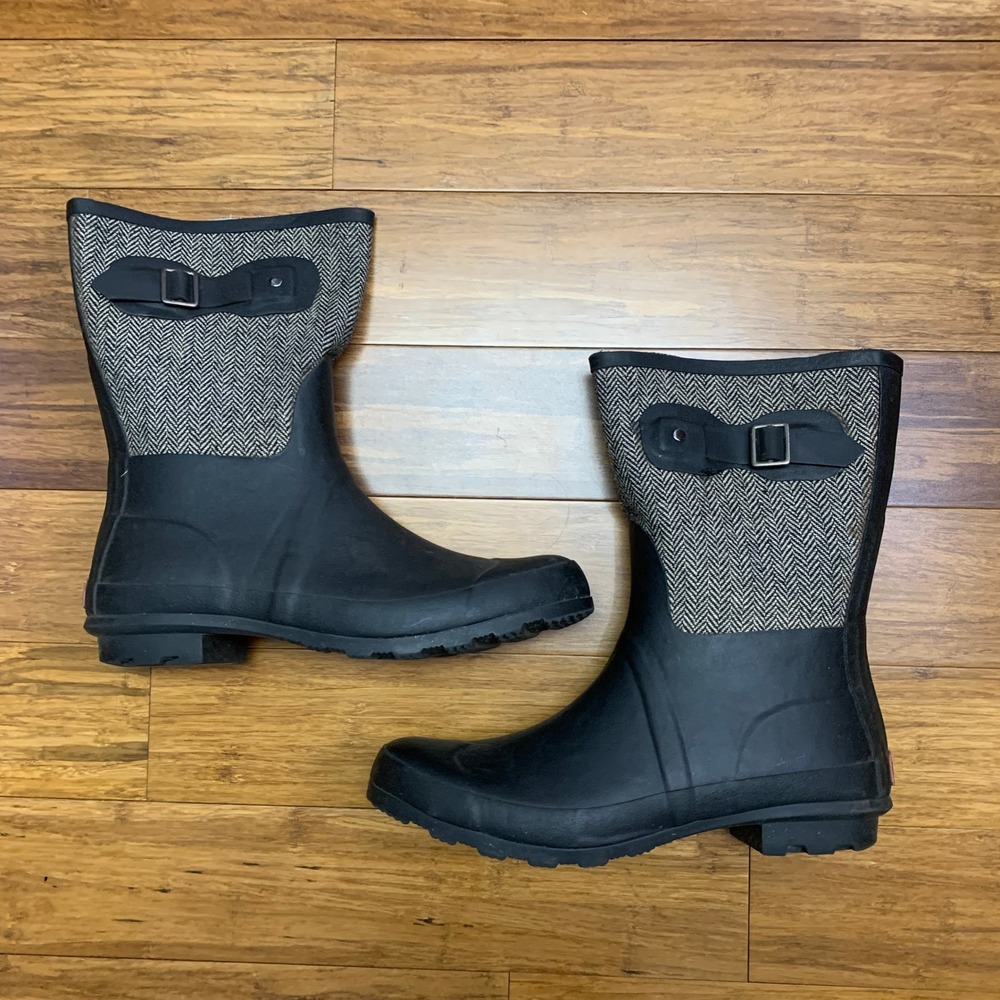 Chookaโ Classic Mid Cafe Racer Herringbone Black Rain Boots Womens 10 Waterproof